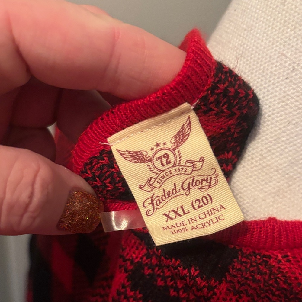 Red and Black Plaid Cardigan - Picture 6 of 6